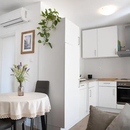 Apartman Grepo Makarská Exteriér fotografie