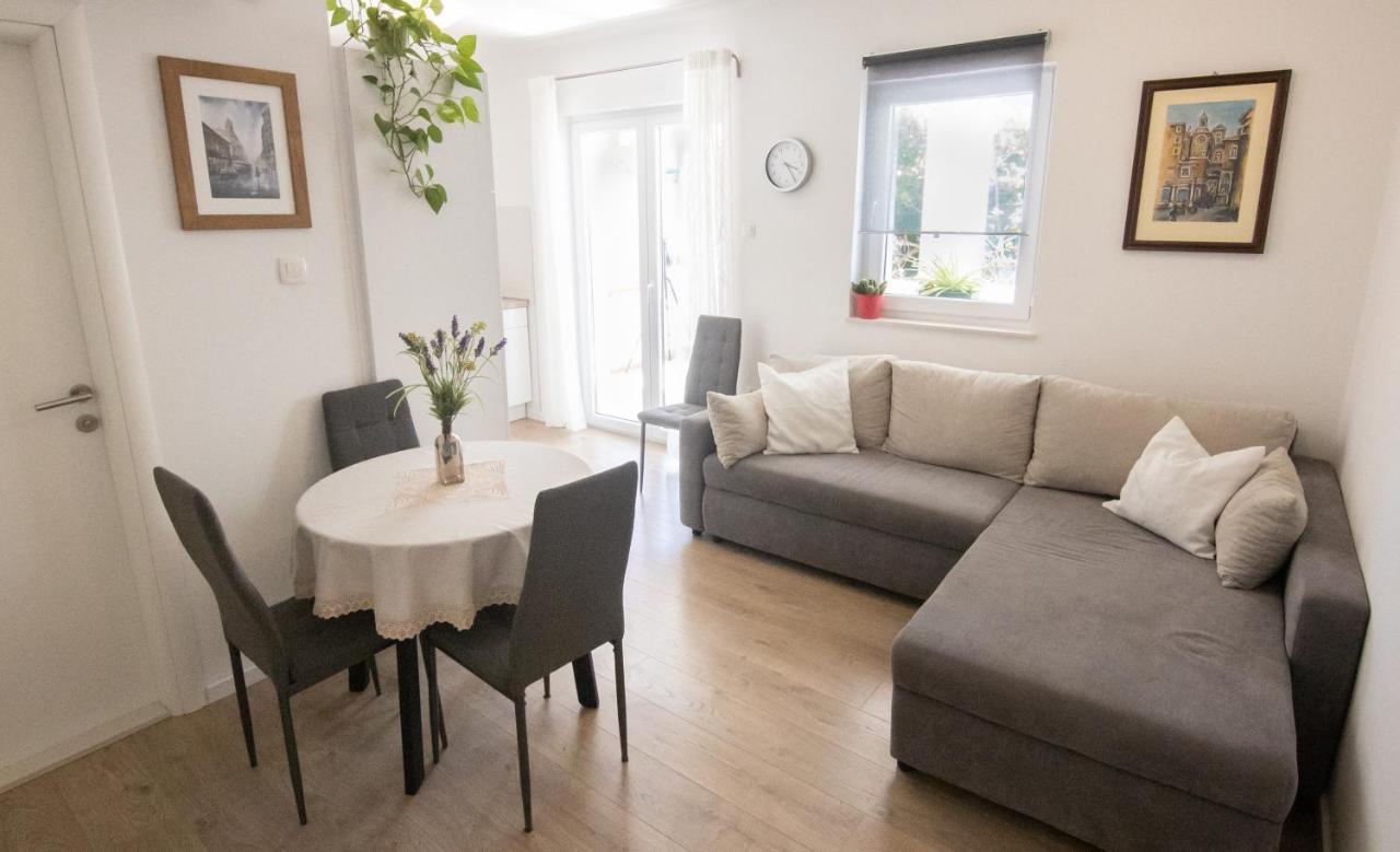 Grepo Apartment *